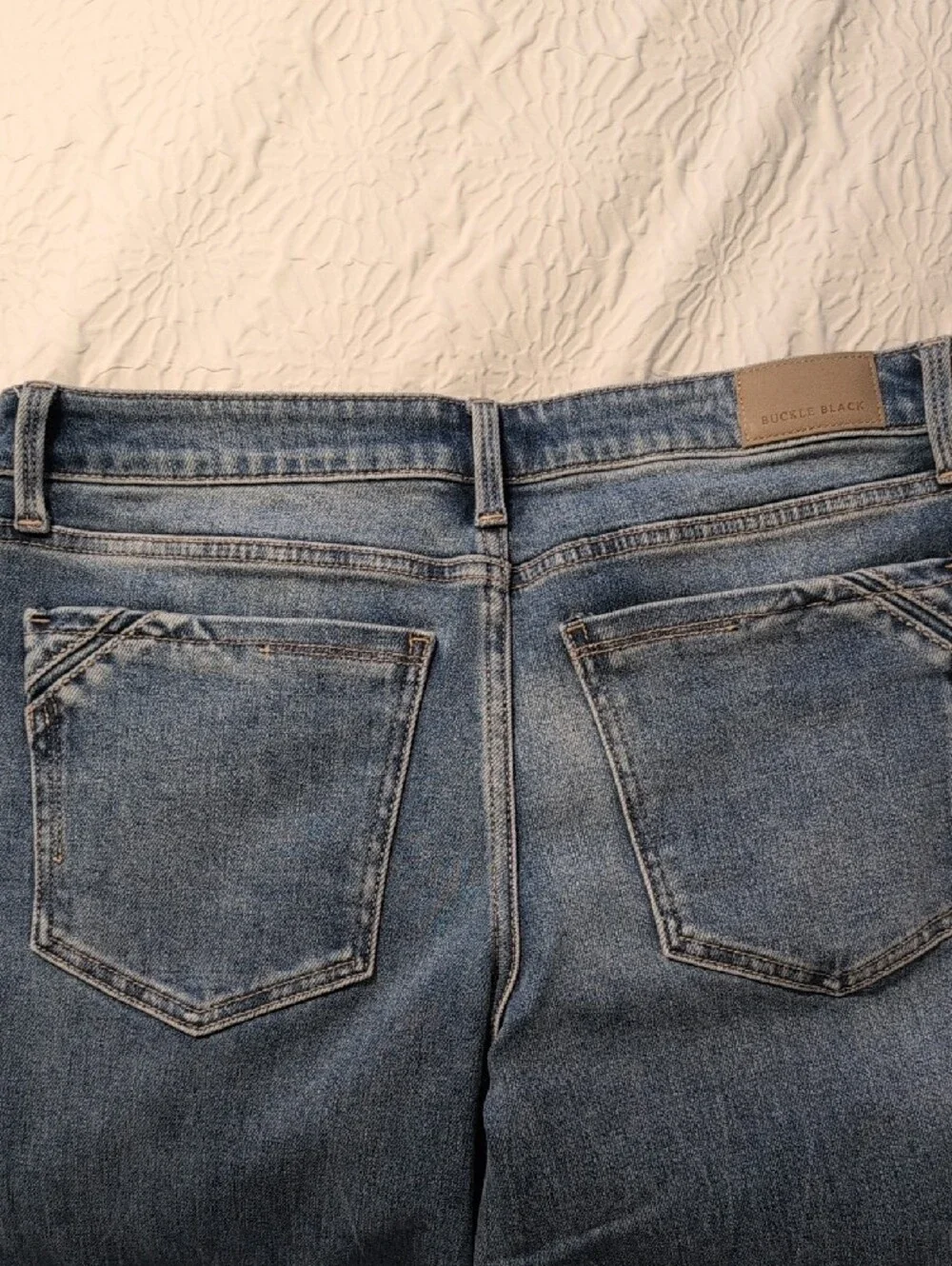 Women's Buckle Black Cropped Wide Leg Jeans